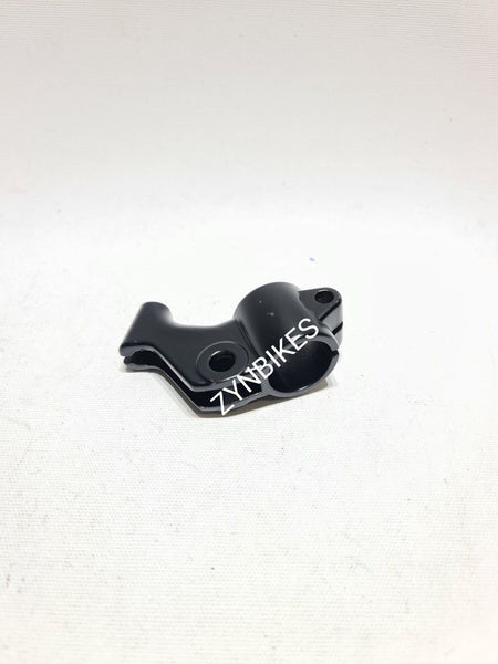 CLUTCH LEVER HOLDER YAMAHA Y125Z